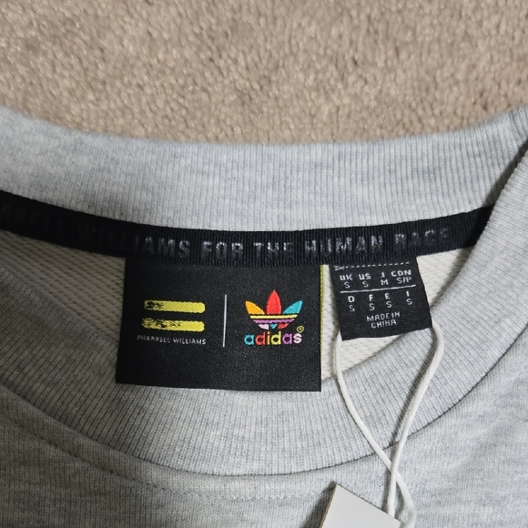 Adidas Men's Light Gray Crewneck Sweater - Picture 3 of 9